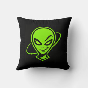 Grön Alien Lycka Till Kudde