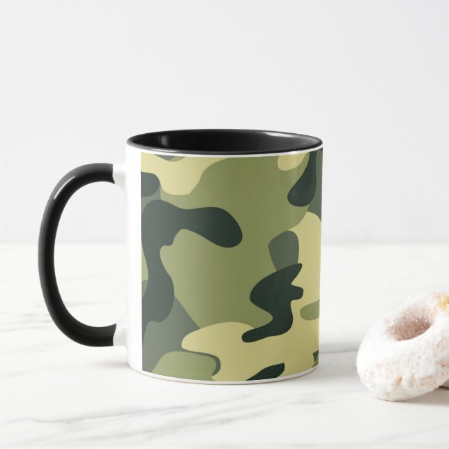 Grön armékamouflage mugg (Med munk)