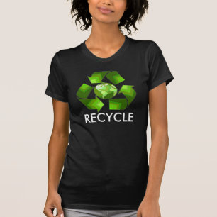Grön återvinnaskjorta på mörk t-shirt