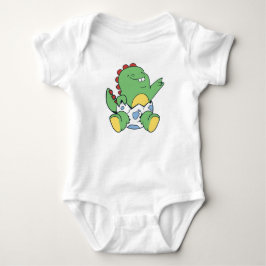 Grön Babydinosaurie Kläcks ur Ägg T Shirt
