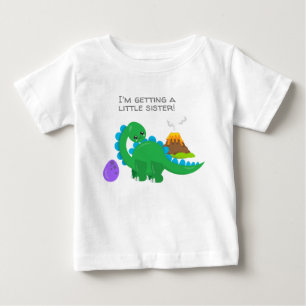 Grön dinosaurie som får en lillasyster t shirt