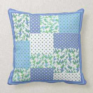 Grön FauxPatchwork Snowdrops för blått och Polkas Kudde