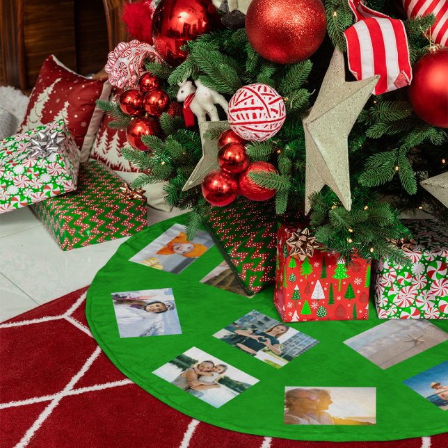 Grön fotokollage julgransmatta borstad polyester (Green Photo Collage Brushed Polyester Tree Skirt)