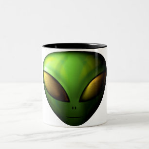 Grön främmande mugg