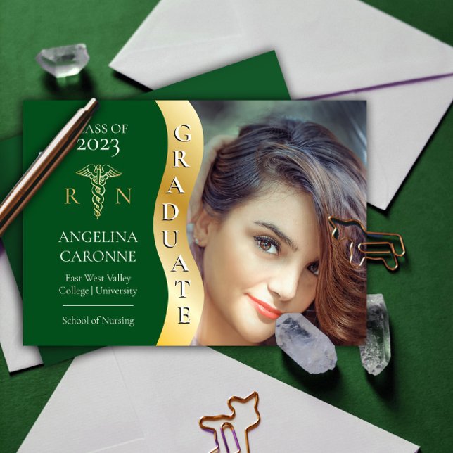 Grön |Guld Student Wave Caduceus RN Nursing Grad Meddelande (Skapare uppladdad)