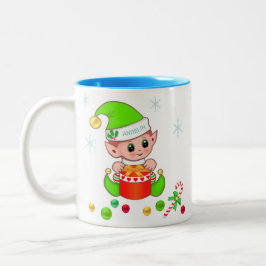 Grön jul-tomte, snöflingor & julgranskulor Två-Tonad mugg