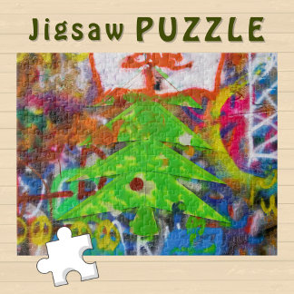 Grön julgran på en graffiti-vägg - pussel