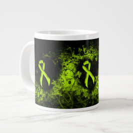 Grön medvetenhet om Lime Ribbon Grunge Heart Jumbo Mugg