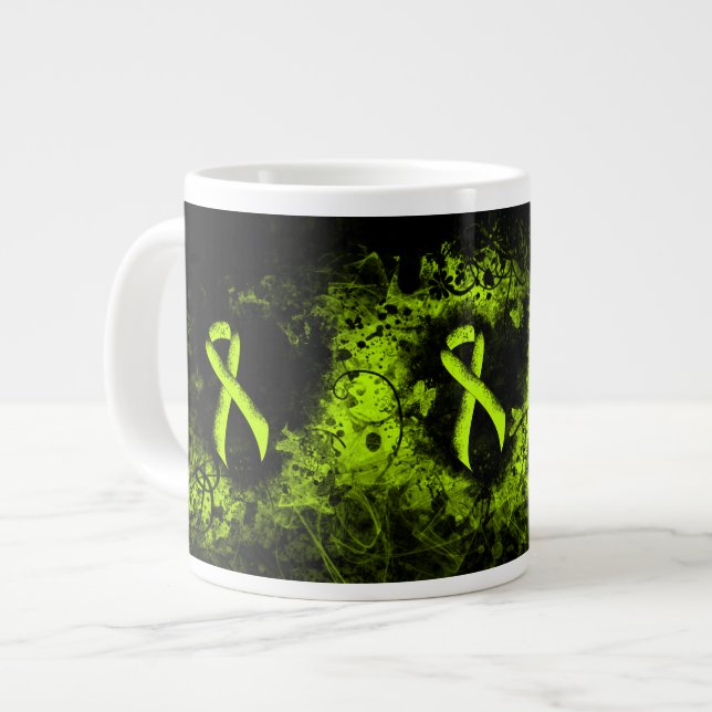 Grön medvetenhet om Lime Ribbon Grunge Heart Jumbo Mugg (Framsida vänster)