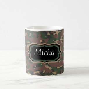 Grön Monogram för solbrännabruntCamo Kaffemugg