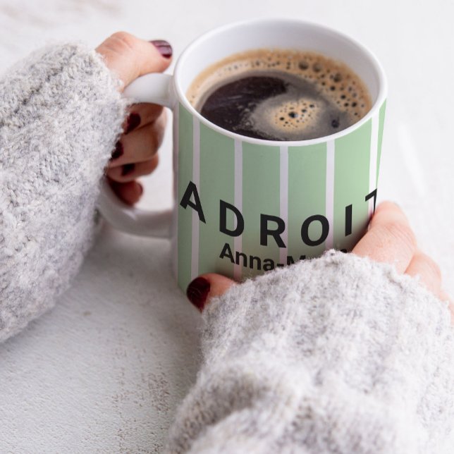 Grön och vit randig design för berömmande kaffemugg (Skapare uppladdad)