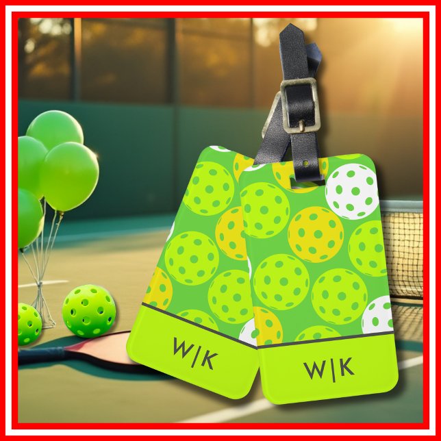 Grön Pickleball Cool Modern Monogram Bagagebricka (Green Pickleball Cool Modern Monogrammed Luggage Tag)