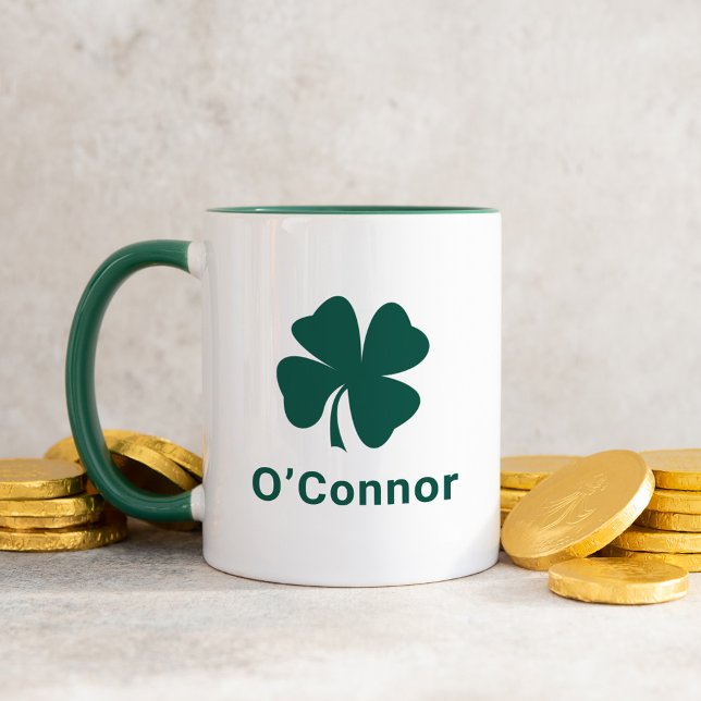 Grön Shamrock Anpassat Familjenamn Irländska Mugg (Skapare uppladdad)