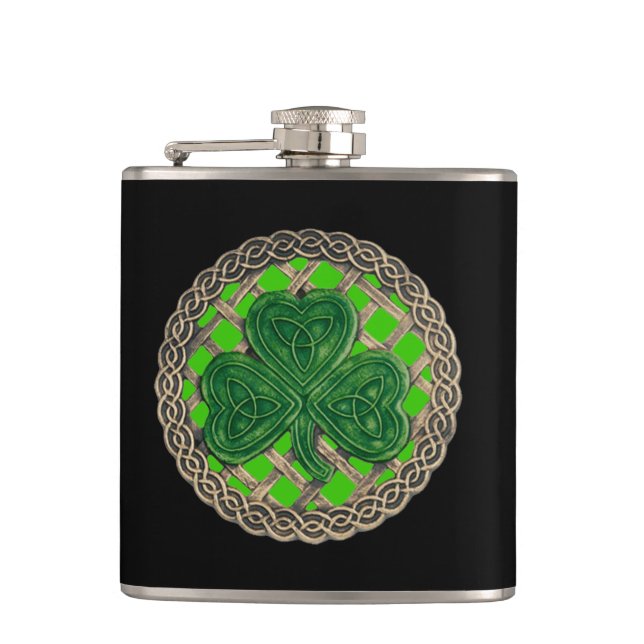 Grön Shamrock på Celtic Knots Flask Fickplunta (Framsidan)