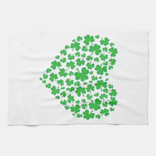 Grön Shamrockhjärta för irländare Kökshandduk