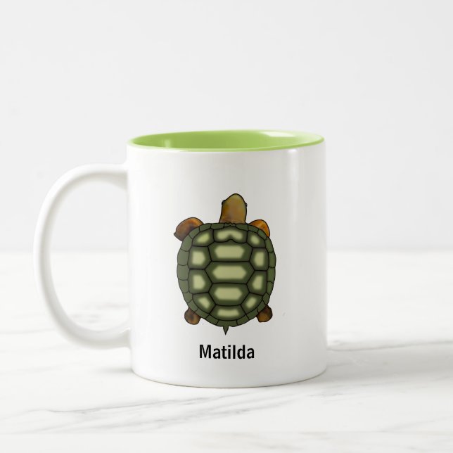 Grön sköldpadda med redigerbart namn & monogram Två-Tonad mugg (Vänster)
