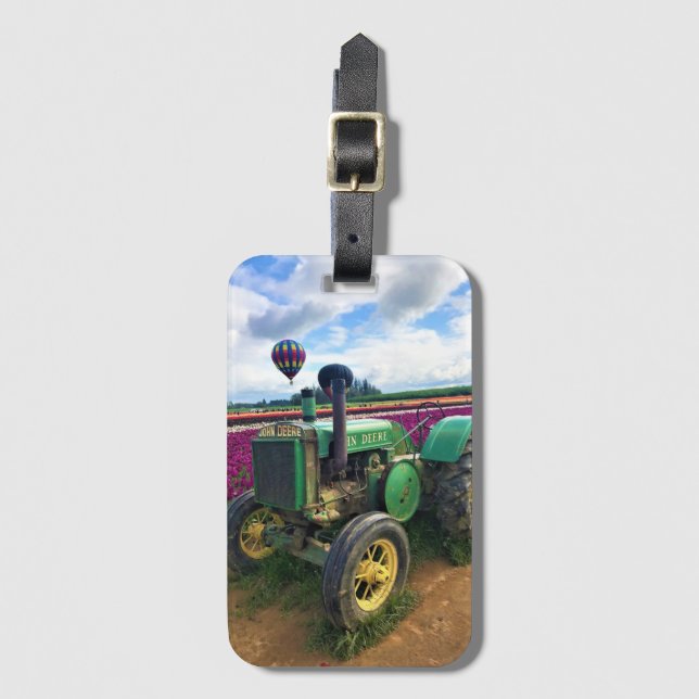 Grön traktor i tulpanfält, Oregon Bagagebricka (Framsida vertikal)