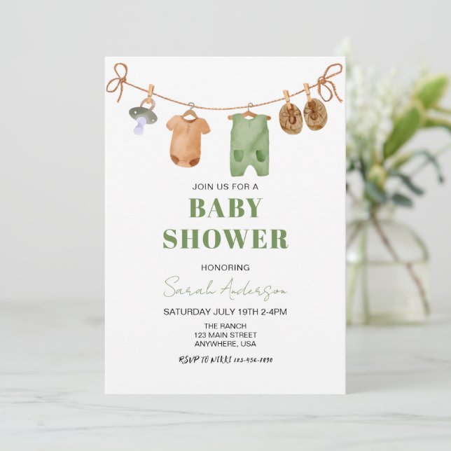 Gröna Boho-barnkläder Baby shower Inbjudningar (Stående Fram)