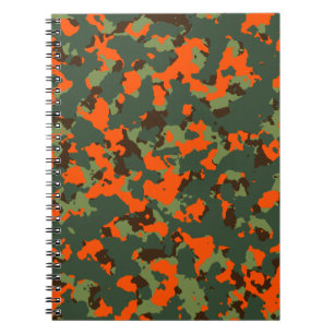 Gröna Camo med säkerhetseldsvådaorangen Anteckningsbok Med Spiral