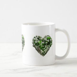 Gröna lövhjärtor kaffemugg