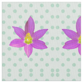 Gröna prickar i rosa blomster tyg