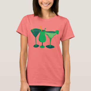 Gröna St.-liten pastej coctailar för dag Tee Shirt