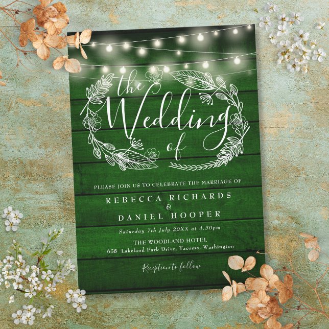 Gröna Träd Snurra Ljusmanus Bröllop Inbjudningar (Green Wood String Lights Script Wedding Invitation)