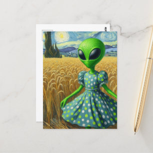 Grönt Alien i Wheat Fält Vykort