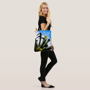 Grönt Aloe Plant med Bright Blå himmel Tygkasse