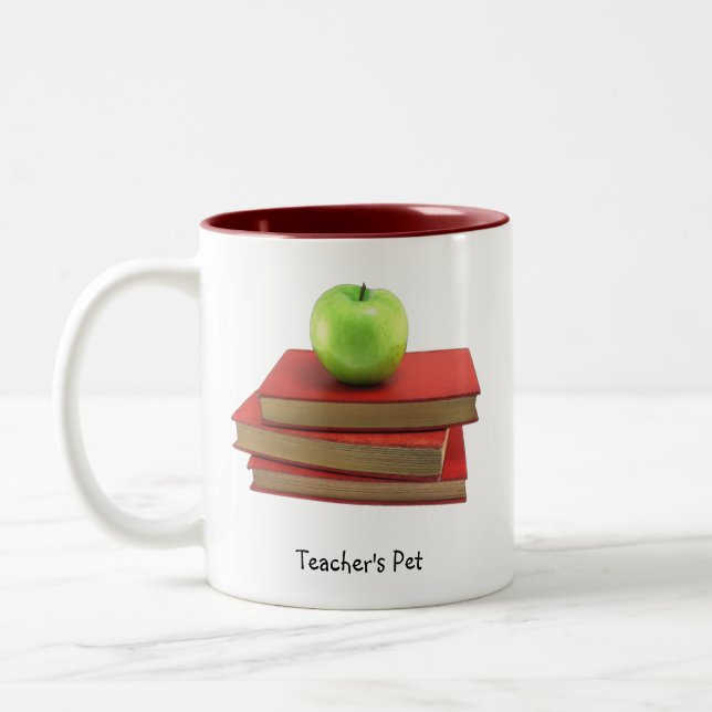 Grönt Apple och Red Bokar Teacher's Pet Drinkware Två-Tonad Mugg (Vänster)