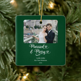 Grönt av gift Merry Newlyweds 1:a julfoto Julgransprydnad Keramik