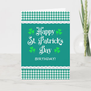 Grönt av Sjamrocks på födelsedagen i St Patrick Kort