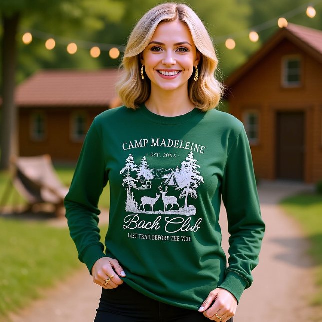 Grönt av skogen i sista spårvägen i Camp Bachelore T Shirt (camp bachelorette matching bridesmaid crew shirts last trail before veil camping glamping forest)