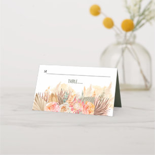 Grönt av torkad nedfläckad av blommor och pampas placeringskort