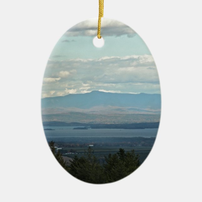 Grönt bergen julgransprydnad keramik (Framsidan)