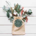Grönt: botaniskt foto med minimal elegant under ju runt klistermärke<br><div class="desc">Modern grönt för minsta foliebild,  skript för helgdag av fotodesign för personlig av julfoto. Hand målade eukalyptus,  minimalt löv och modern rustik krutans ge i helgdag ger en lyxaktig känsla. I klassad grönt,  svart,   och grå.</div>