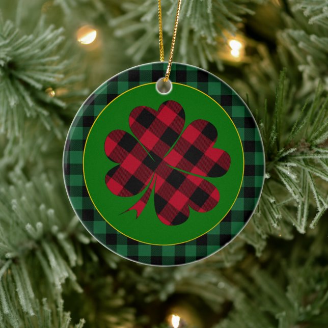 Grönt buffalo plaid Shamrock, Lucky Klöver Charm Julgransprydnad Keramik (Träd)