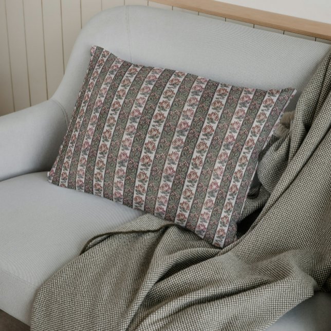 Grönt Burgundy Rand Vintage Blommigt England Prydnadskudde (Skapare uppladdad)