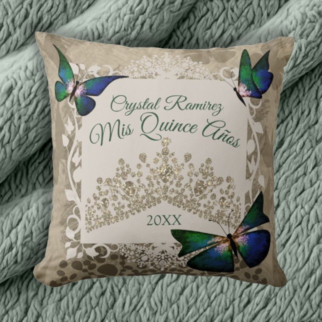 Grönt Butterflies, Guld Tiara Quinceanera Pillow Kudde (Vintage beige, green, gold quinceanera throw pillow, gold tiara crown and butterflies)