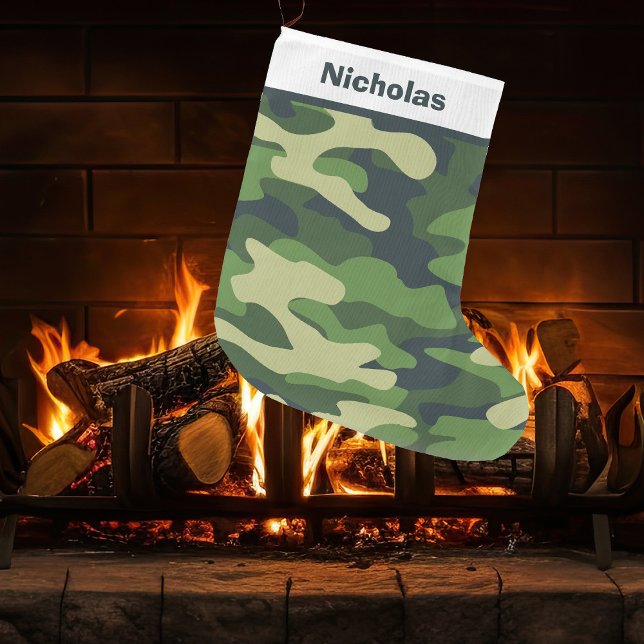 Grönt Camouflage Hunter Neutralt Mönster Monogram Stor Julstrumpa (Skapare uppladdad)