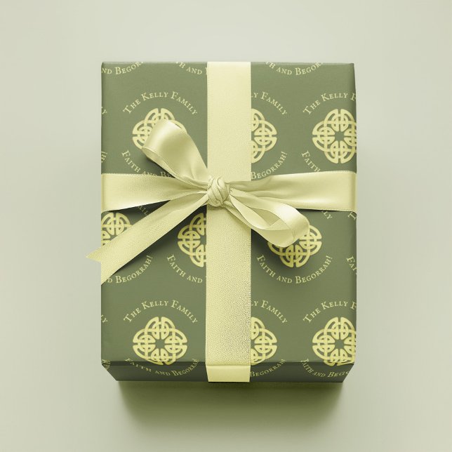 Grönt Celtic Kor Classic Anpassningsbar Presentpapper (Celtic cross custom wrapping paper. )