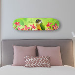 Grönt Cheek Conure Rosa & Grönt Columbine Blommigt Mini Skateboard Bräda 18,5 Cm<br><div class="desc">Den här grönten fuskar skateboard med söt rosa columbine blommigt och grönt lövs är säkert en favorit hos din skater av fågel älskare. Anpassa med alla namn och lägg till hjul till glidbanan genom sommaren,  eller visning på väggen för unika parakeet wall art. Löv-bakgrund av Annalise Batista,  CC0.</div>