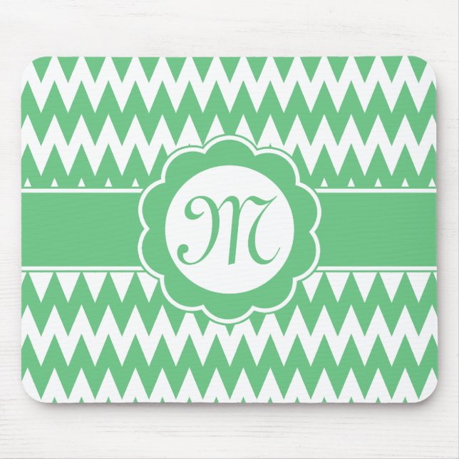 Grönt Chevron Mönster & Monogram Flower Musmatta (Framsidan)