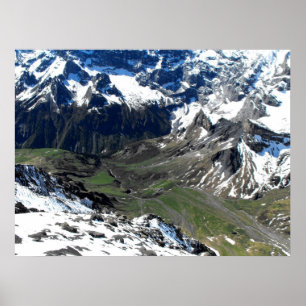 Grönt-dalen nära Schilthorn-berget Poster