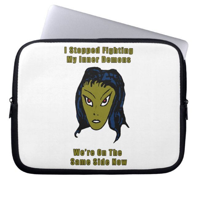 Grönt Evil Alien Woman Samma sida nu Laptop Fodral (Framsidan)