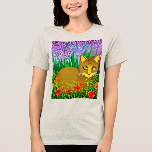 Grönt Eyed Cat i en Blomsterträdgård T Shirt (Framsida)