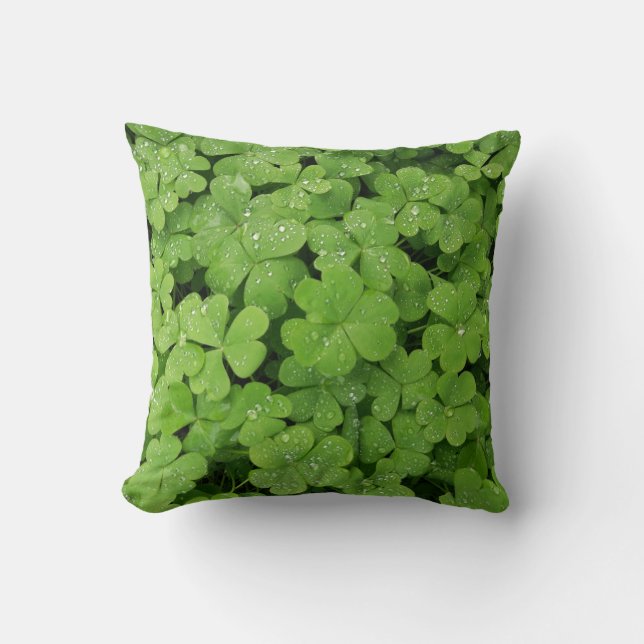 Grönt, färsk schamprock, lyckligt St. Patricks kud Kudde (Framsida)