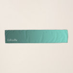 Grönt för övertoning av Elegant med eget namn Sjal<br><div class="desc">Denna halsduk är enkel men ändå elegant, med gradient teal grönt som skapar en lugn och spännande effekt. Namn skrivs ut i en färg, men kan tas bort om du vill ha en mer allmän version. Text kan enkelt anpassas på vilket sätt du vill. Den här halsduken finns i en...</div>