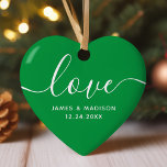 Grönt för Par i Kärlek Personlig - foto för orname Julgransprydnad Keramik<br><div class="desc">Kärlek Personlig Par Photo Ornament Romantisk ornament som ger en underbar gåva till helgdagarna. Det skulle också göra en underbar bröllopsförmån. Anpassa det här anpassad design med eget foto och egen text.</div>