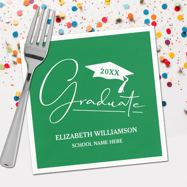 Grönt för vit Studentmössa Pappersservett (Your name, class year and "Graduate" in a cool script on green school color party napkins)
